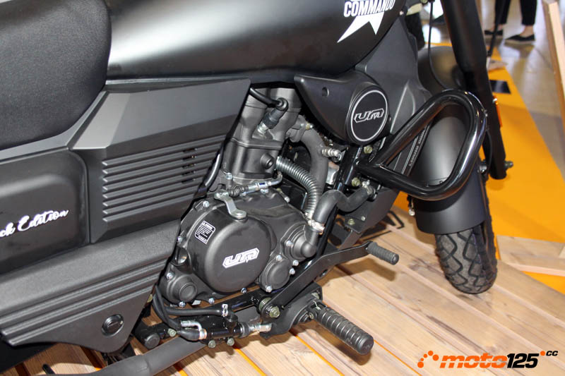 Motorama Madrid 2021 - UM Renegade Commando Black Edition 125